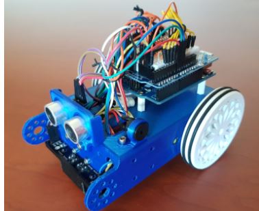 mClon, el robot de 20 € realizado por maestros de Vigo